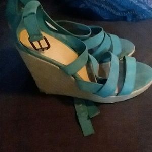 Mossimo wedges